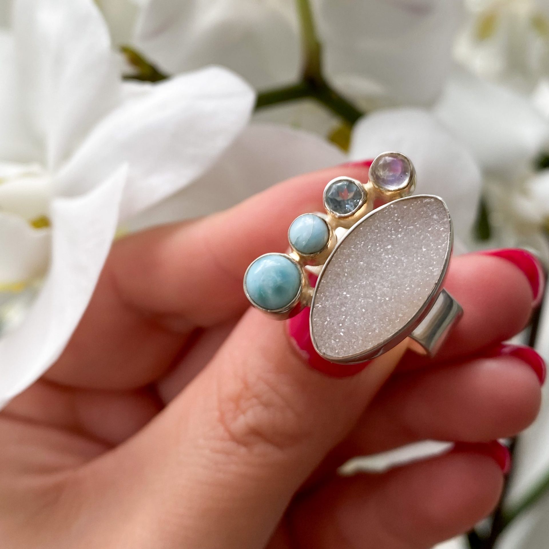 Bague Agate Druse, Larimar, Topaze bleue et Labradorite blanche
