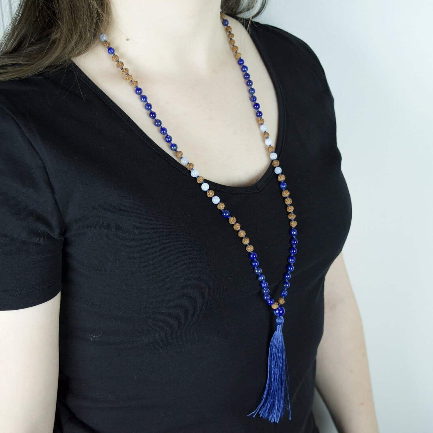 Collier Mala en Lapis Lazuli, Calcédoine & Rudraksha