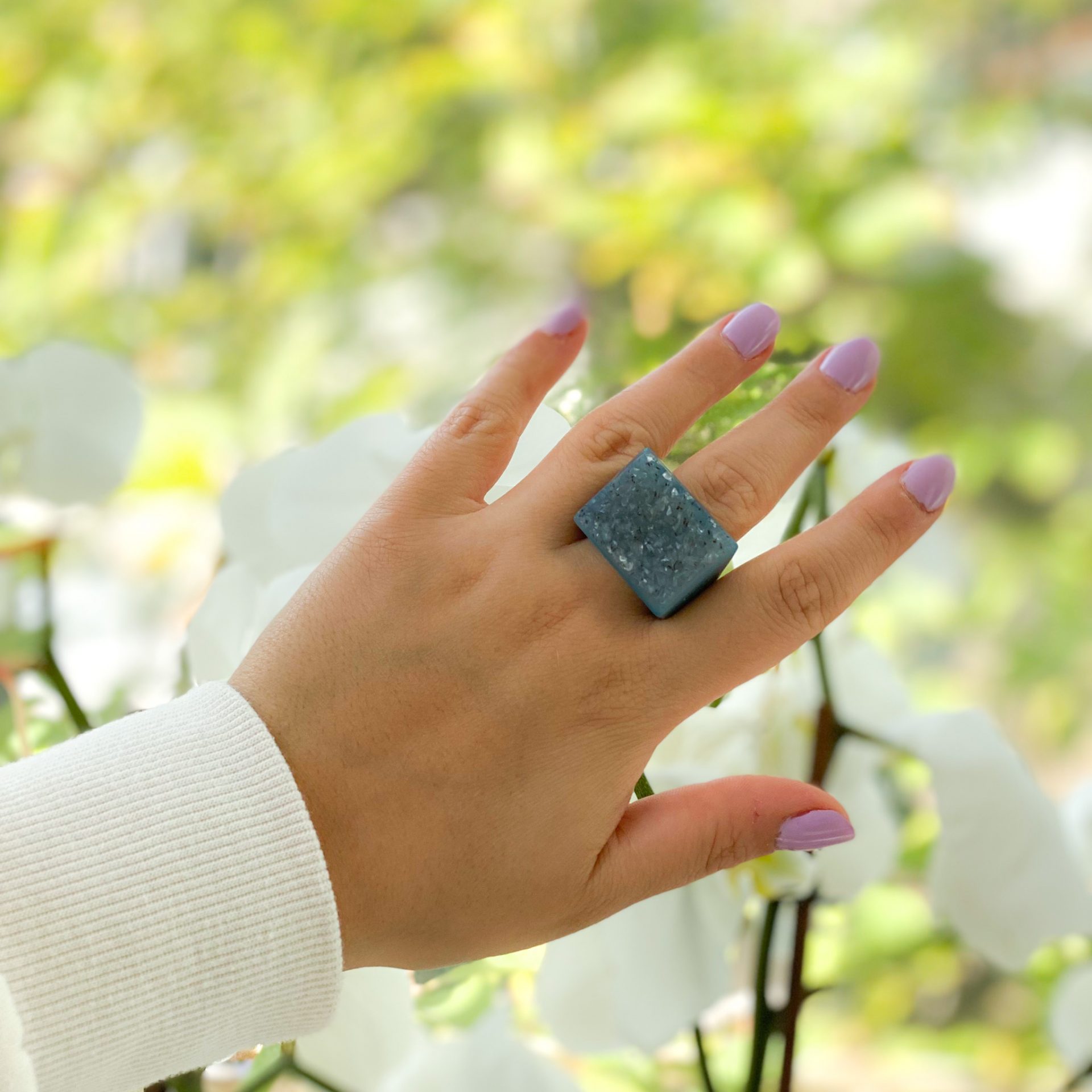 Bague en pierre naturelle teintée et Agate druse
