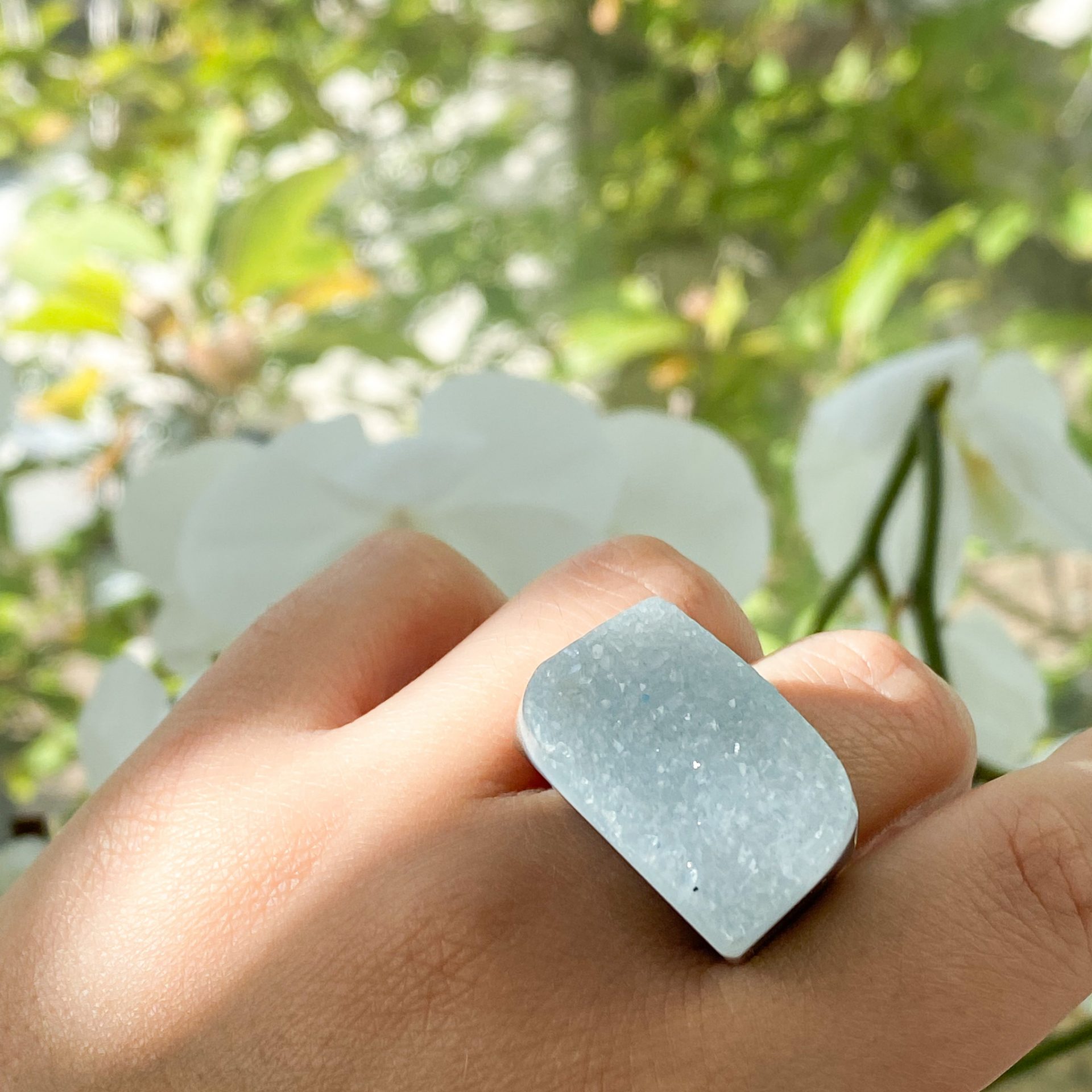 Bague en pierre naturelle teintée et Agate druse