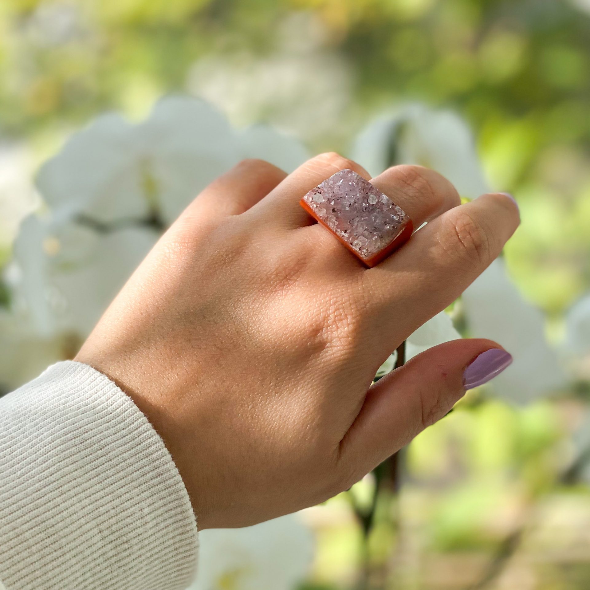 Bague en pierre naturelle teintée et Agate druse