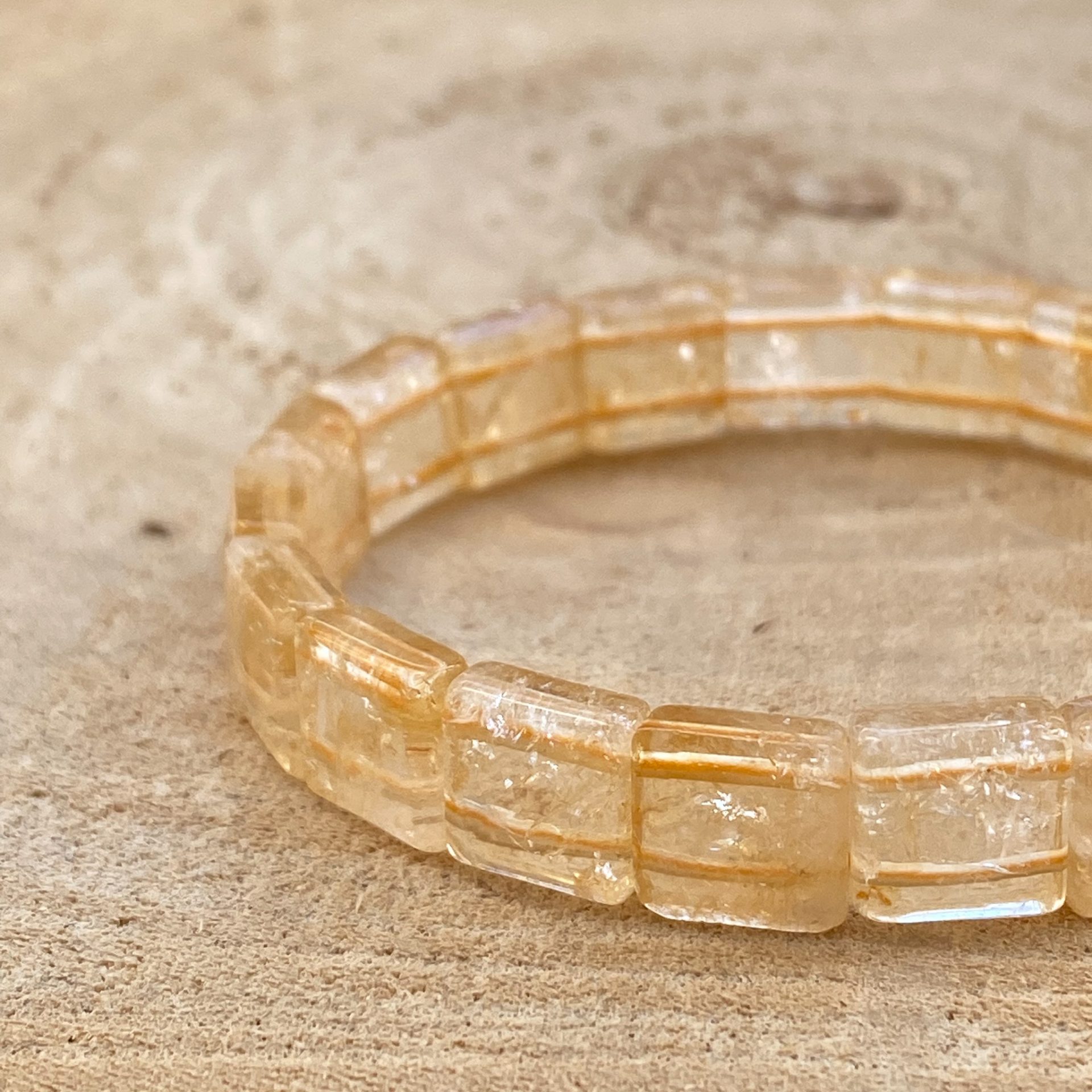 Bracelet en Citrine chauffée taille carrée