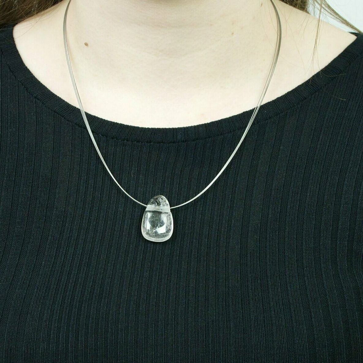 Collier avec Cristal de roche roulé