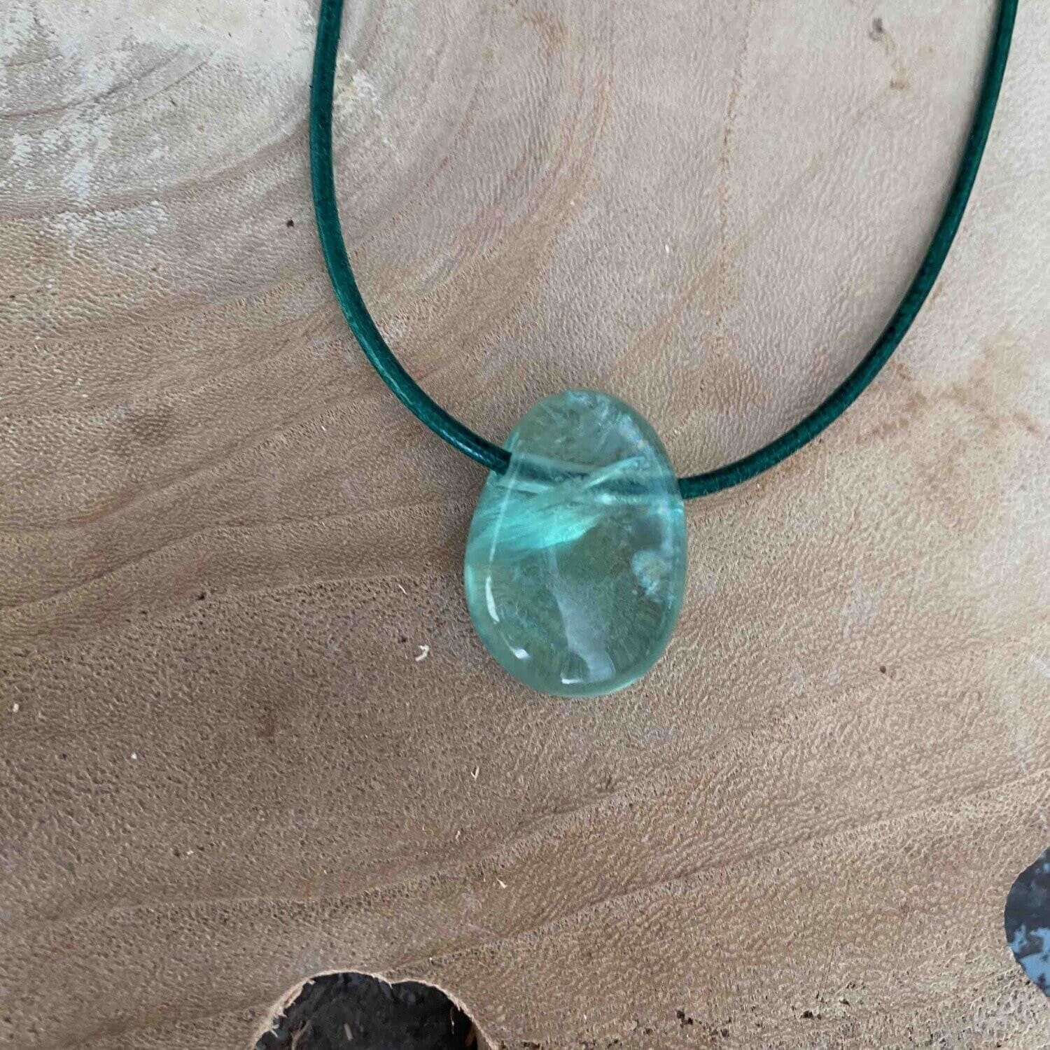 Collier avec Fluorite Verte roulée