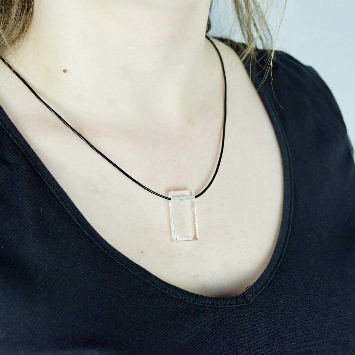Collier avec cabochon en Cristal de roche
