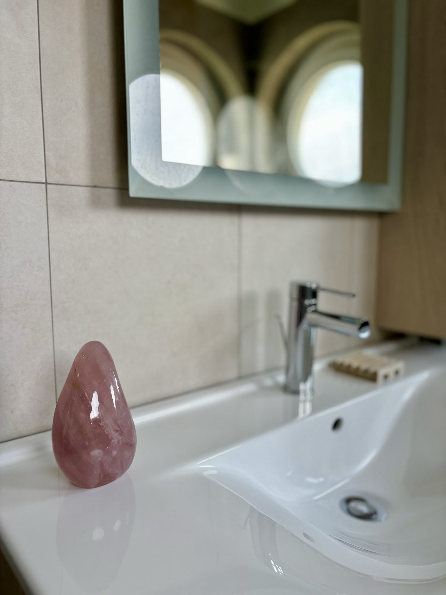 Menhir en Quartz Rose N°4 927g – Image 7