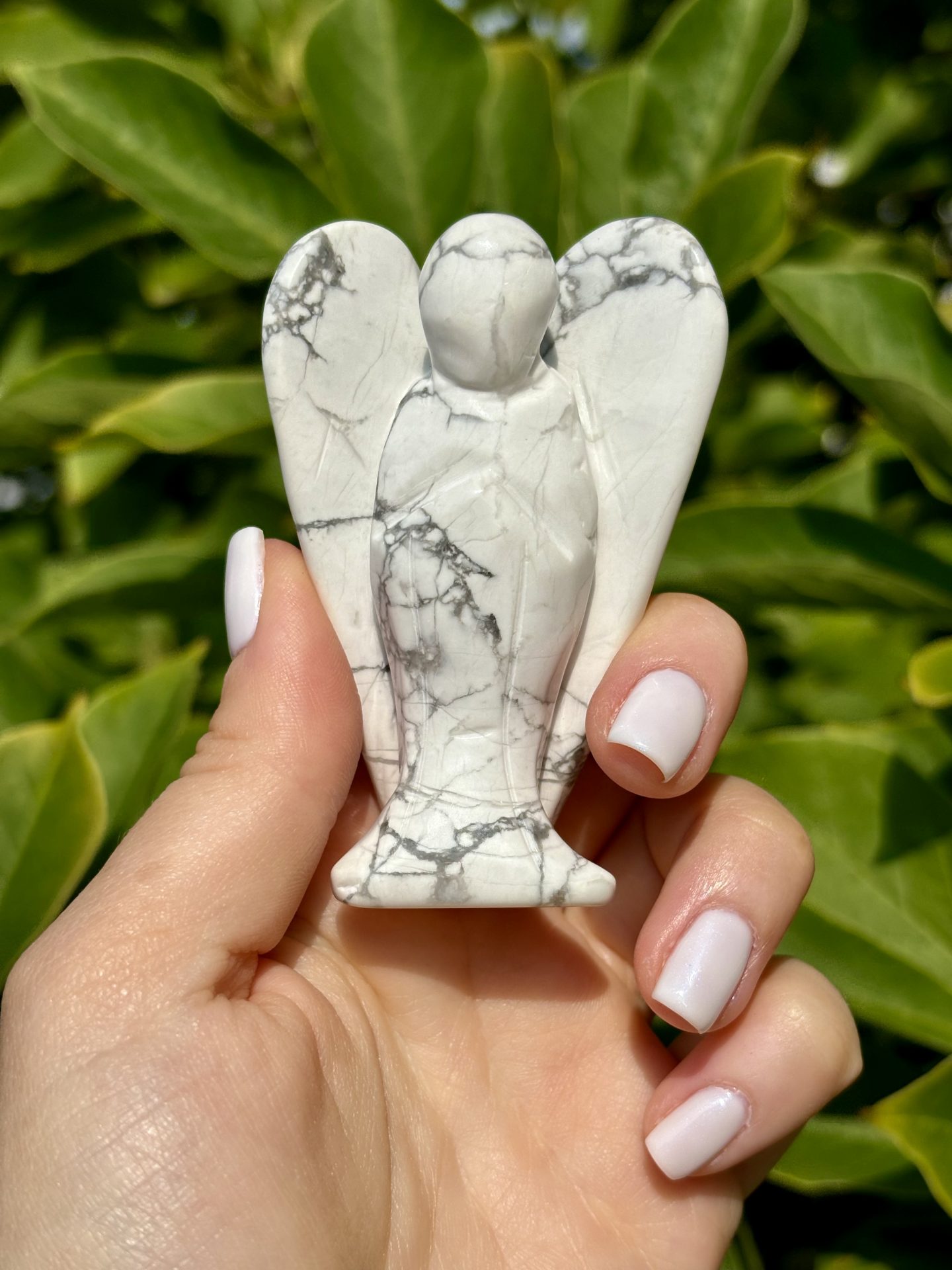 Ange en Howlite du Zimbabwe