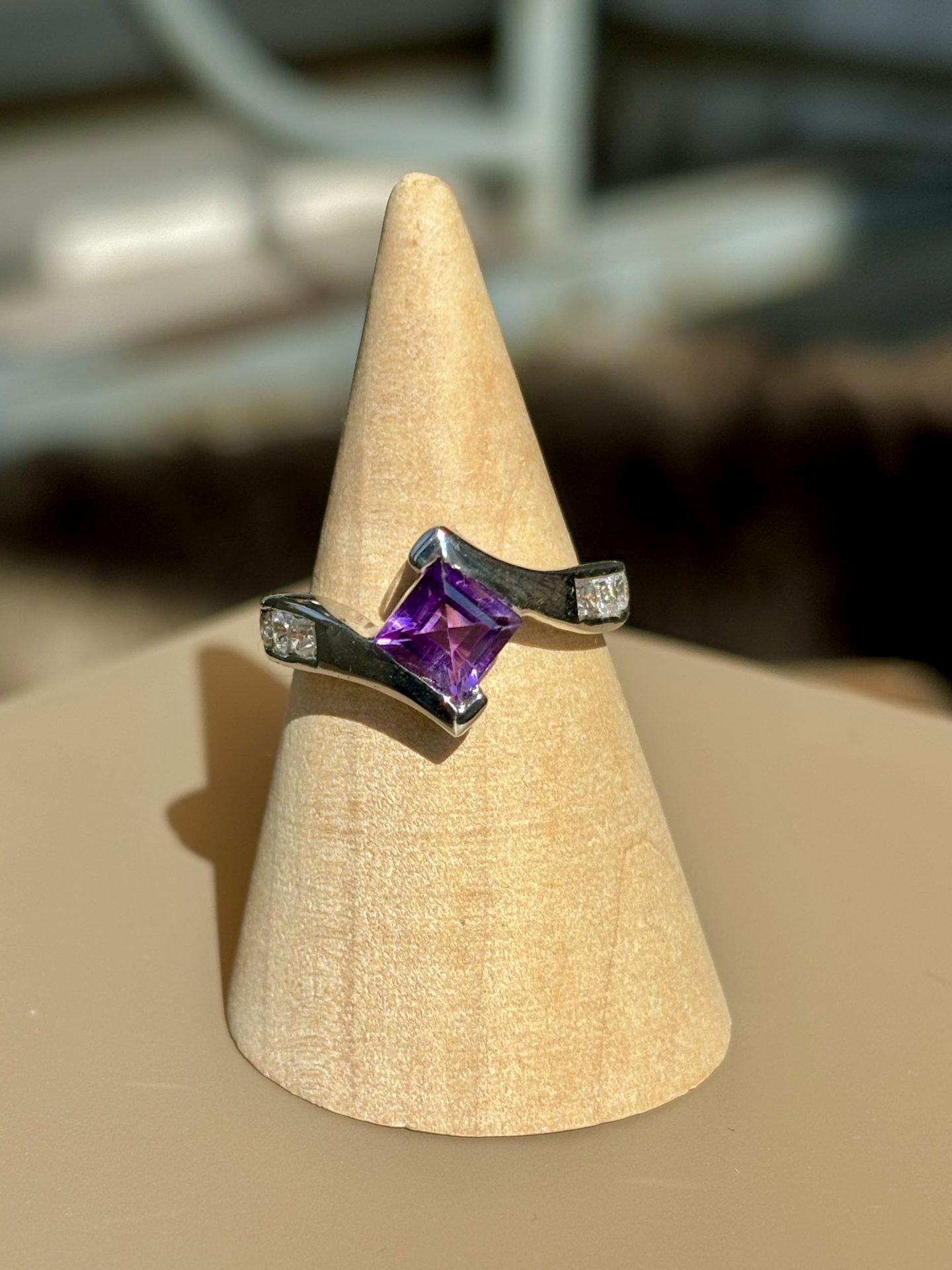 Bague asymétrique Améthyste forme Princesse Argent 925