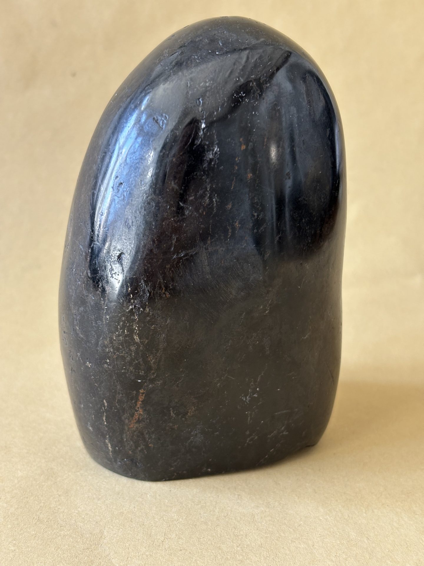 Menhir de Tourmaline noire du Brésil A n°4 870g