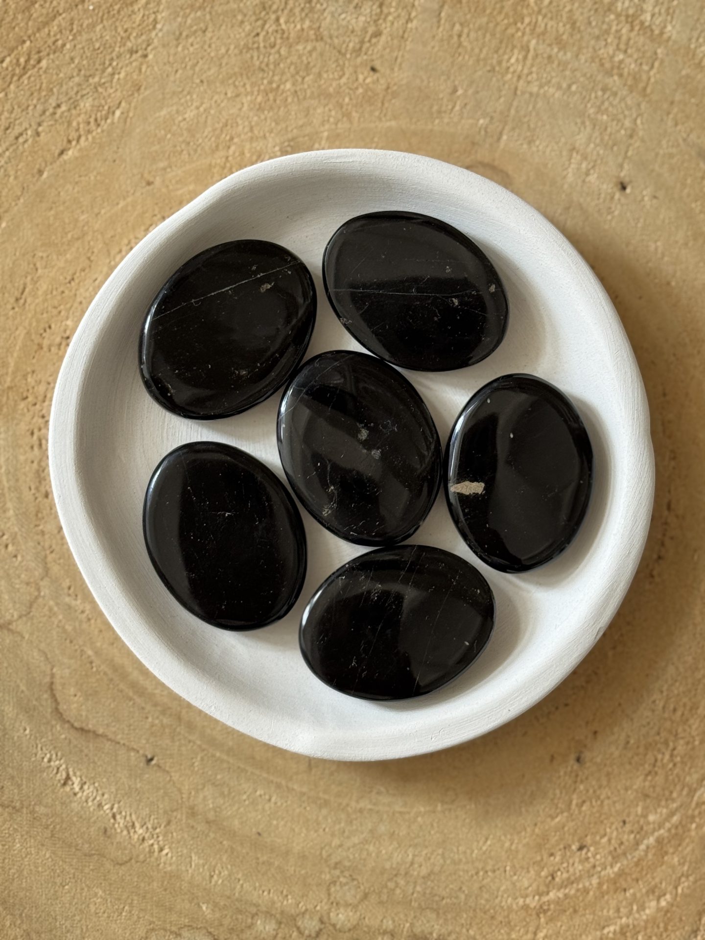 Galet Chakra Racine - Tourmaline Noire Madagascar AA