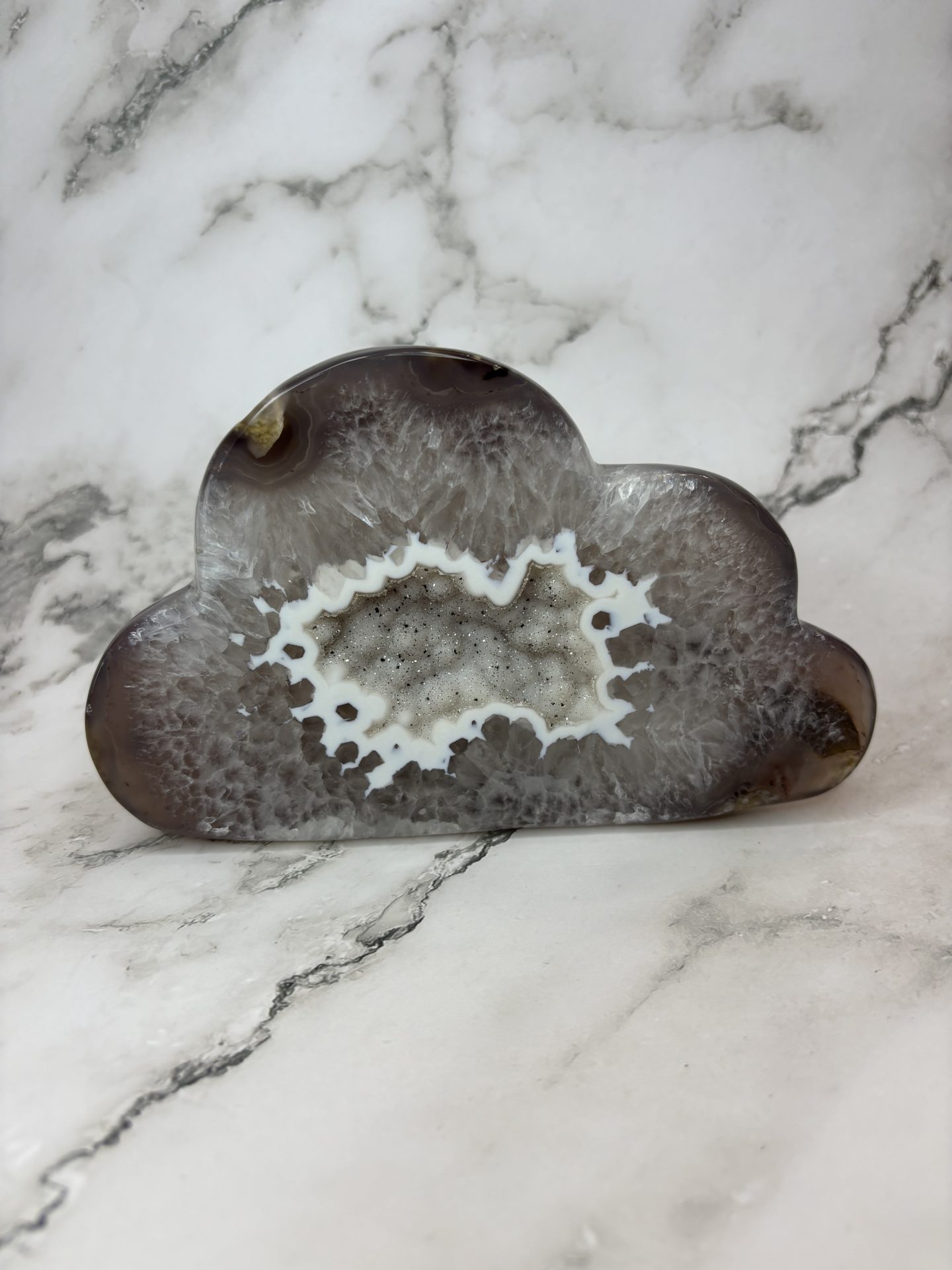 Géode d’Agate en forme de Nuage N°3 895g – Qualité Extra