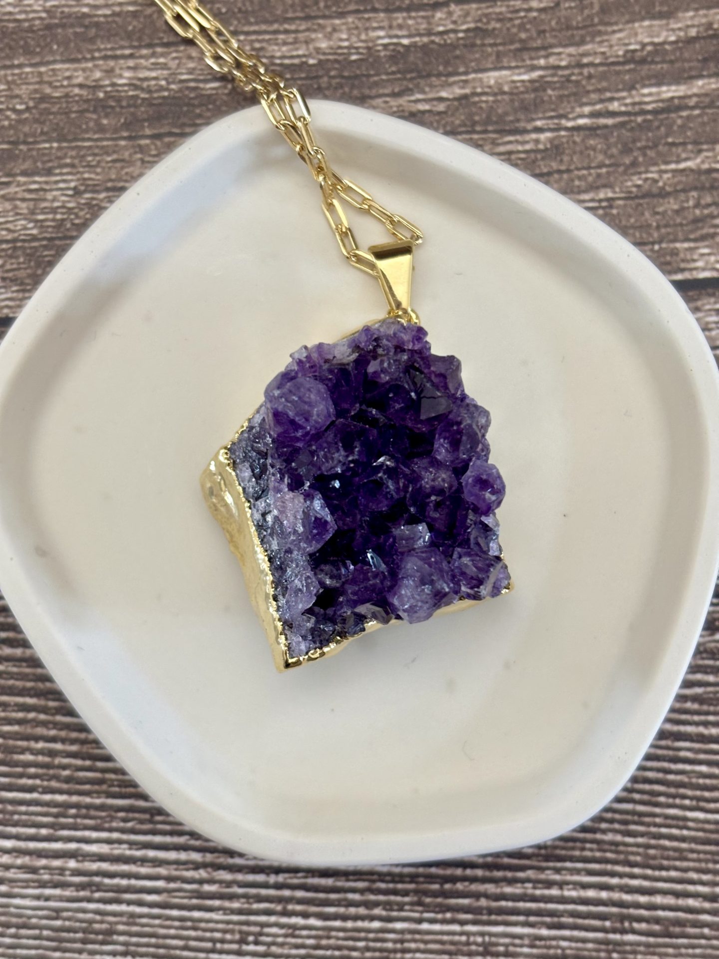 Pendentif Druse d'Améthyste du Brésil - PIÈCE UNIQUE – Image 4
