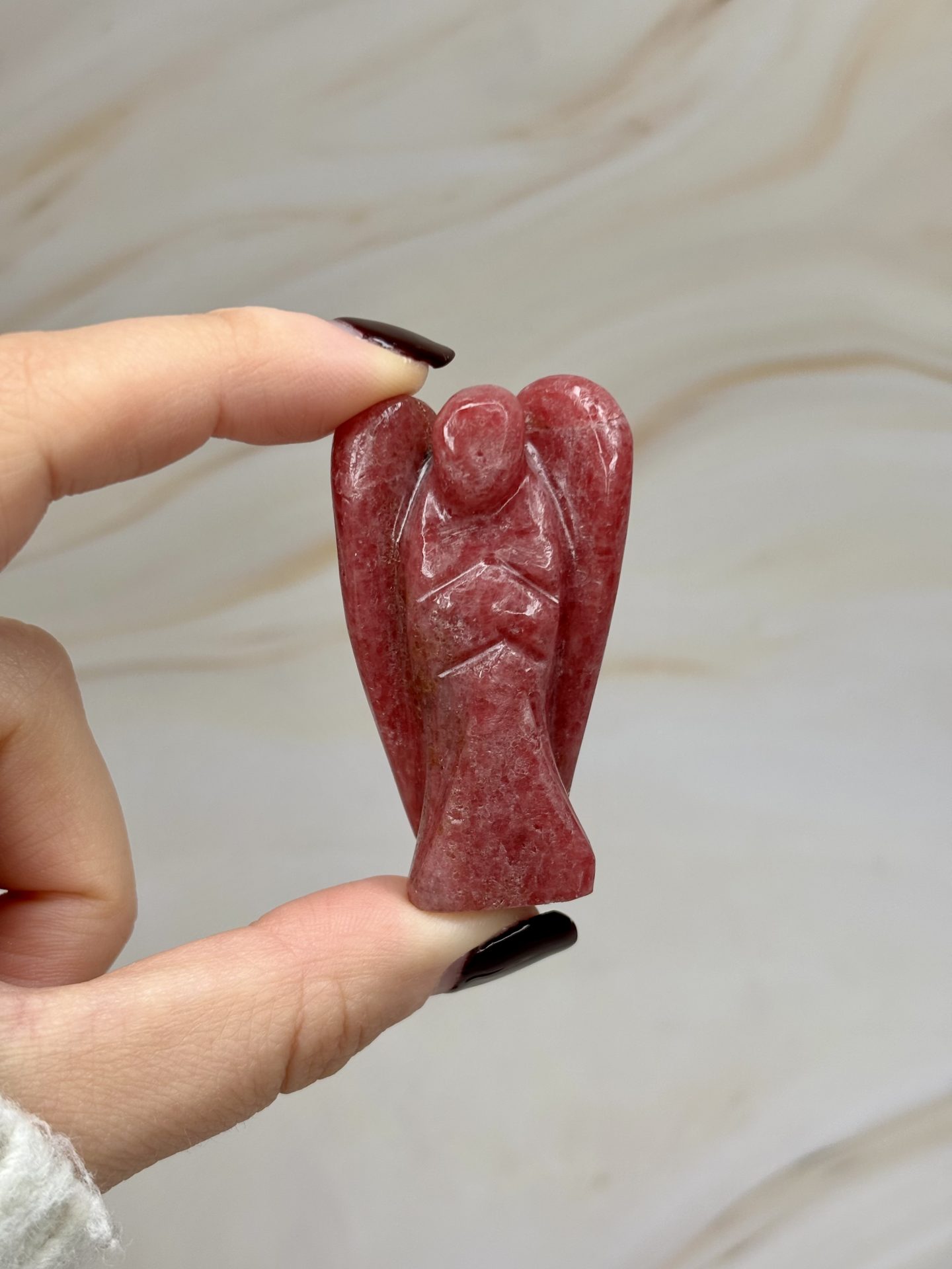 Ange de Poche en Rhodonite de Madagascar AAA – Image 3