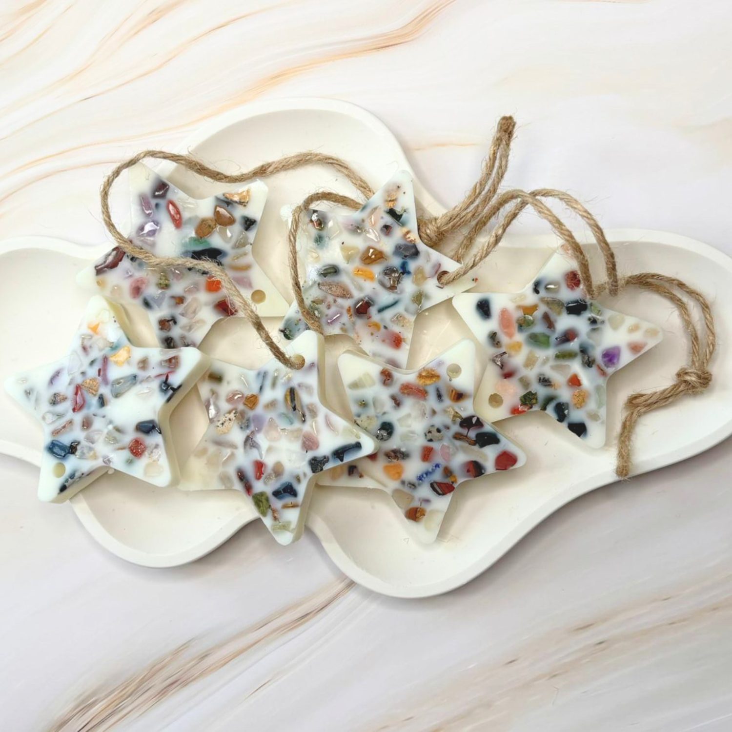 Suspension en Cire Parfumée Naturelle avec Éclats de Pierres — Création Artisanale – Image 10