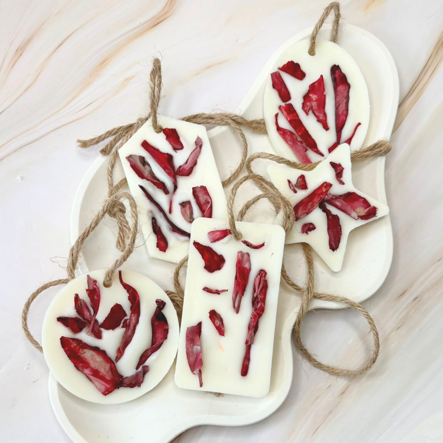 Suspension en Cire Parfumée Naturelle avec Feuilles de Sauge — Création Artisanale – Image 4