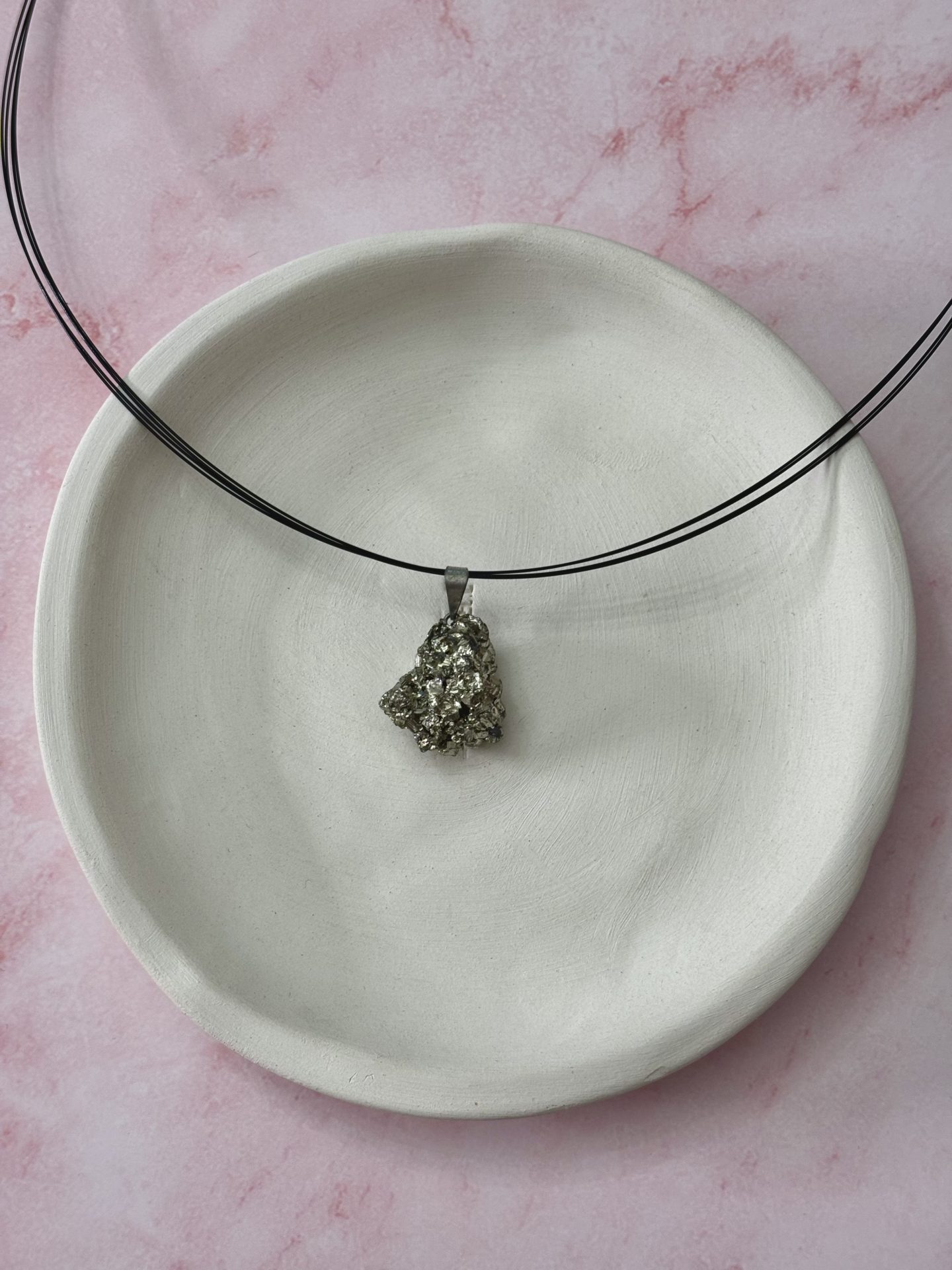 Ras du Cou Pyrite Brute du Pérou AA - Capsule Noël (Édition Limitée)