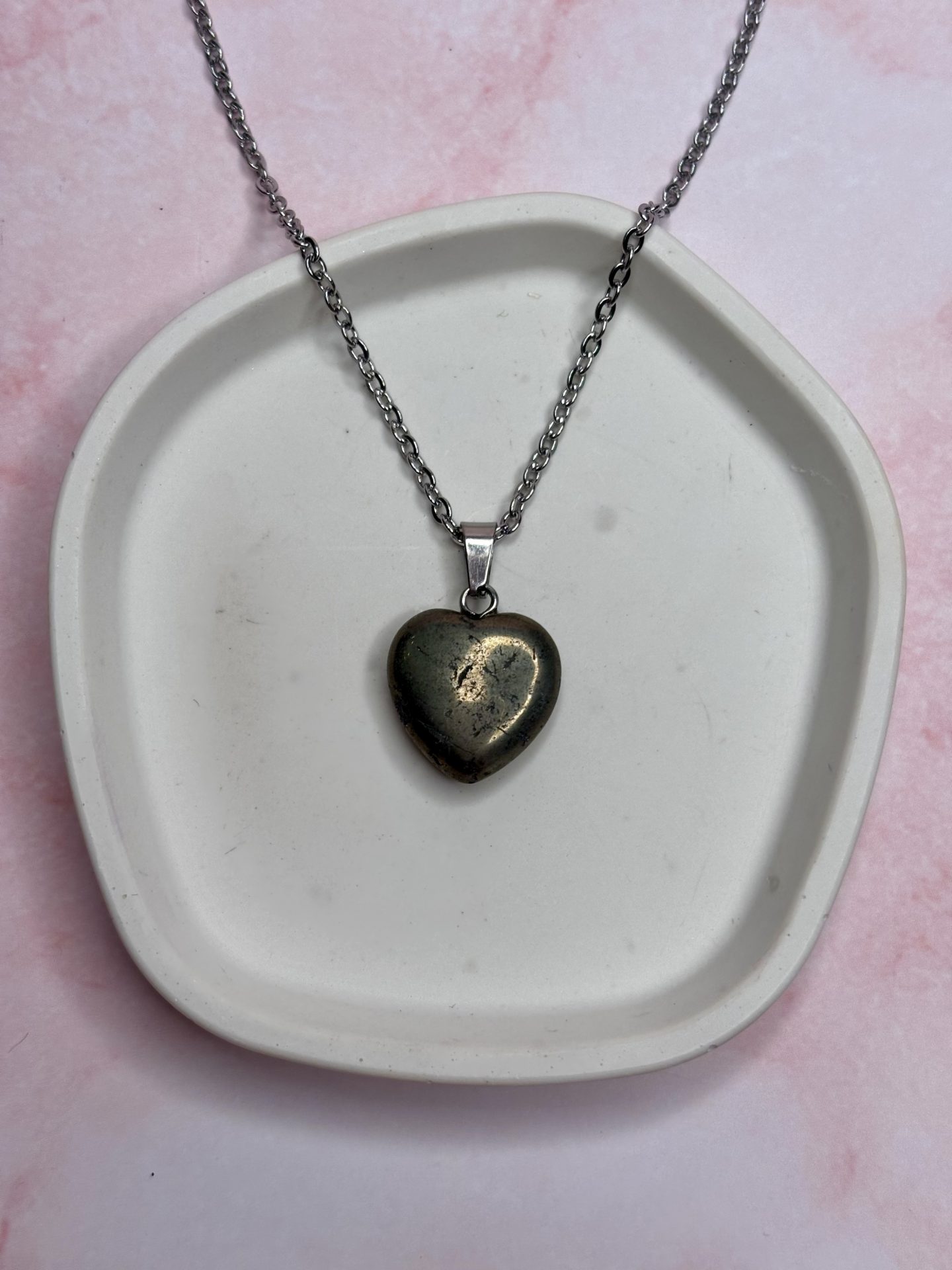 Collier Coeur de Pyrite du Pérou AA - Capsule Noël (Édition Limitée)