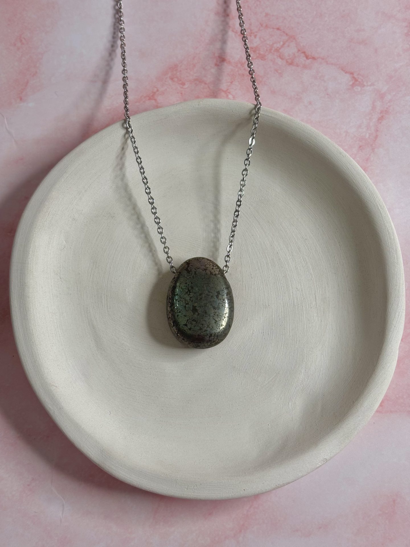 Collier Cabochon Pyrite du Pérou AA - Capsule Noël (Édition Limitée)