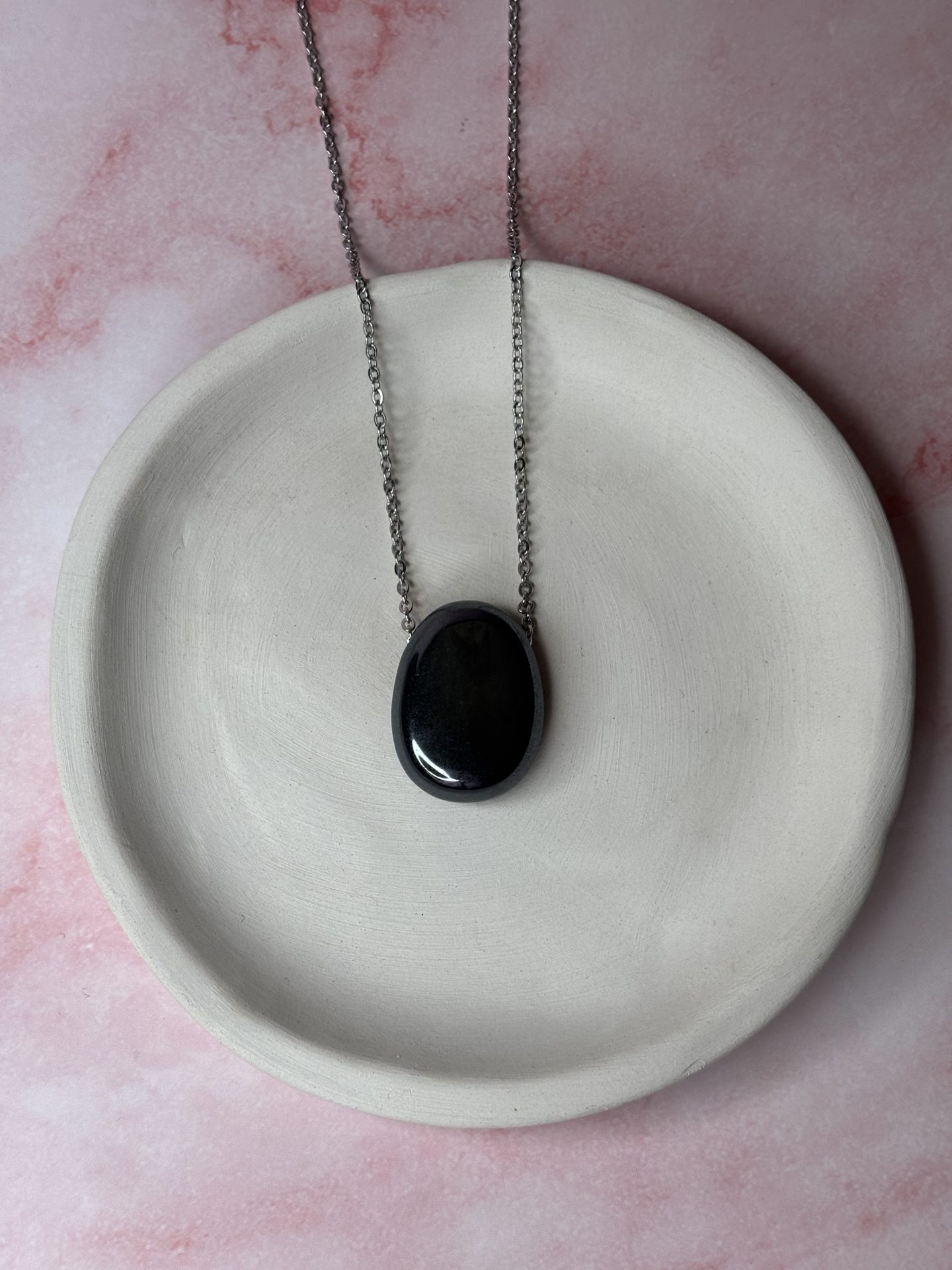 Collier Cabochon Hématite A Chine - Capsule Noël (Édition Limitée)