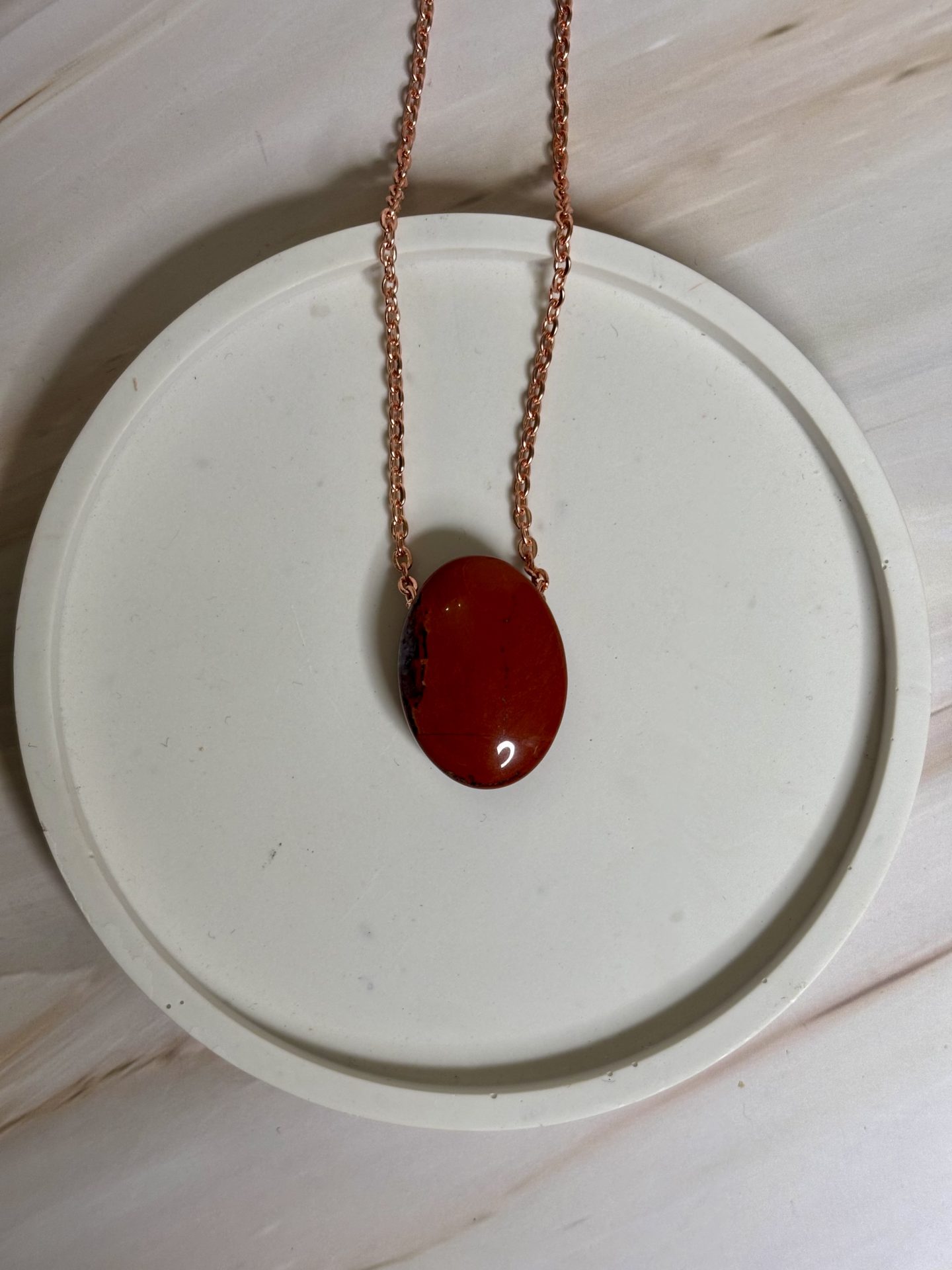 Collier Cabochon Jaspe Rouge Afrique du Sud A - Capsule Noël (Édition Limitée) – Image 5