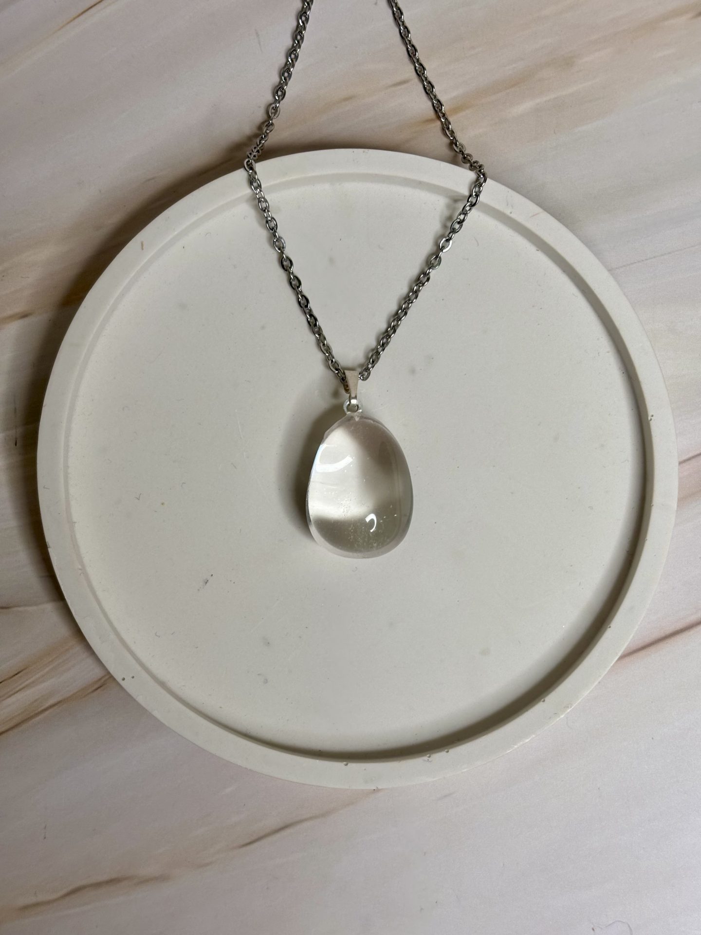 Collier Cabochon Cristal de Roche du Brésil AAA - Capsule Noël (Édition Limitée) – Image 3