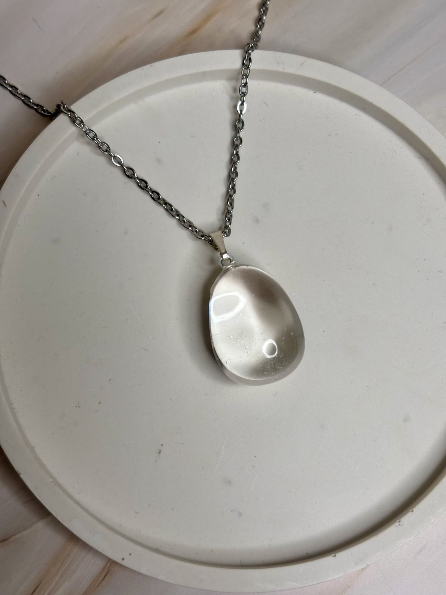 Collier Cabochon Cristal de Roche du Brésil AAA - Capsule Noël (Édition Limitée) – Image 5