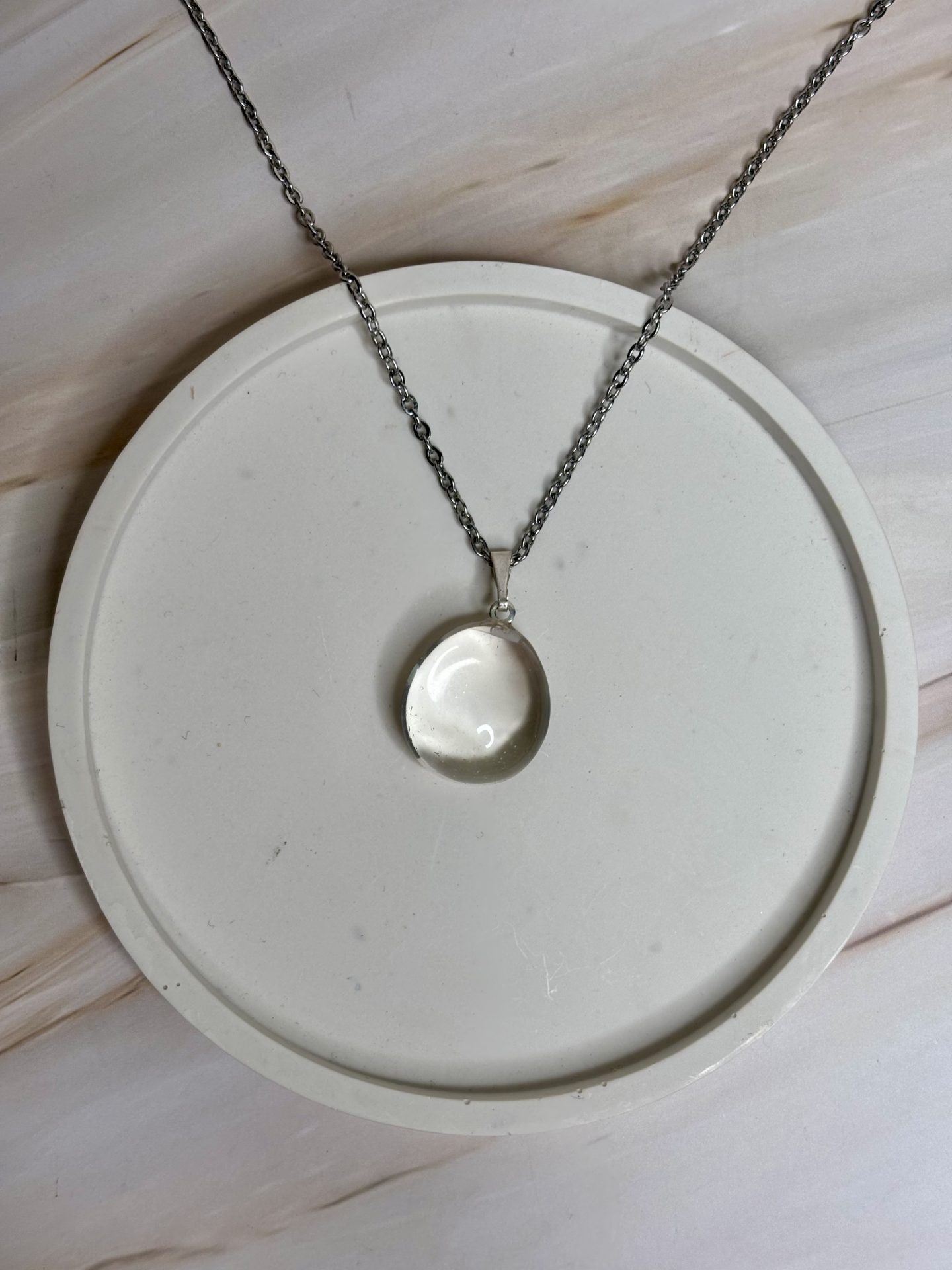 Collier Cabochon Cristal de Roche du Brésil AAA - Capsule Noël (Édition Limitée) – Image 6