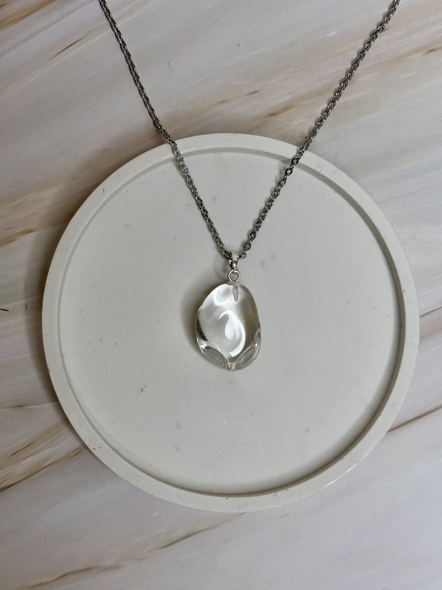 Collier Cabochon Cristal de Roche du Brésil AAA - Capsule Noël (Édition Limitée) – Image 8