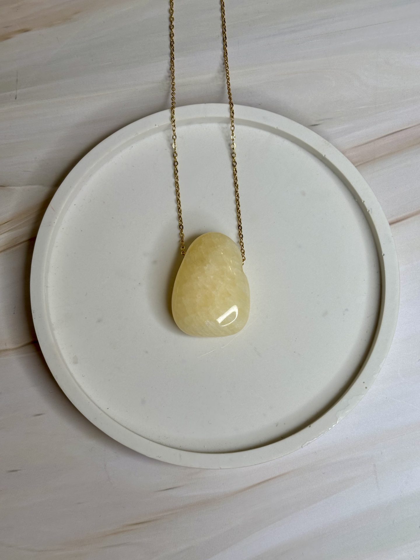 Collier Cabochon Calcite Orange Mexique A - Capsule Noël (Édition Limitée)