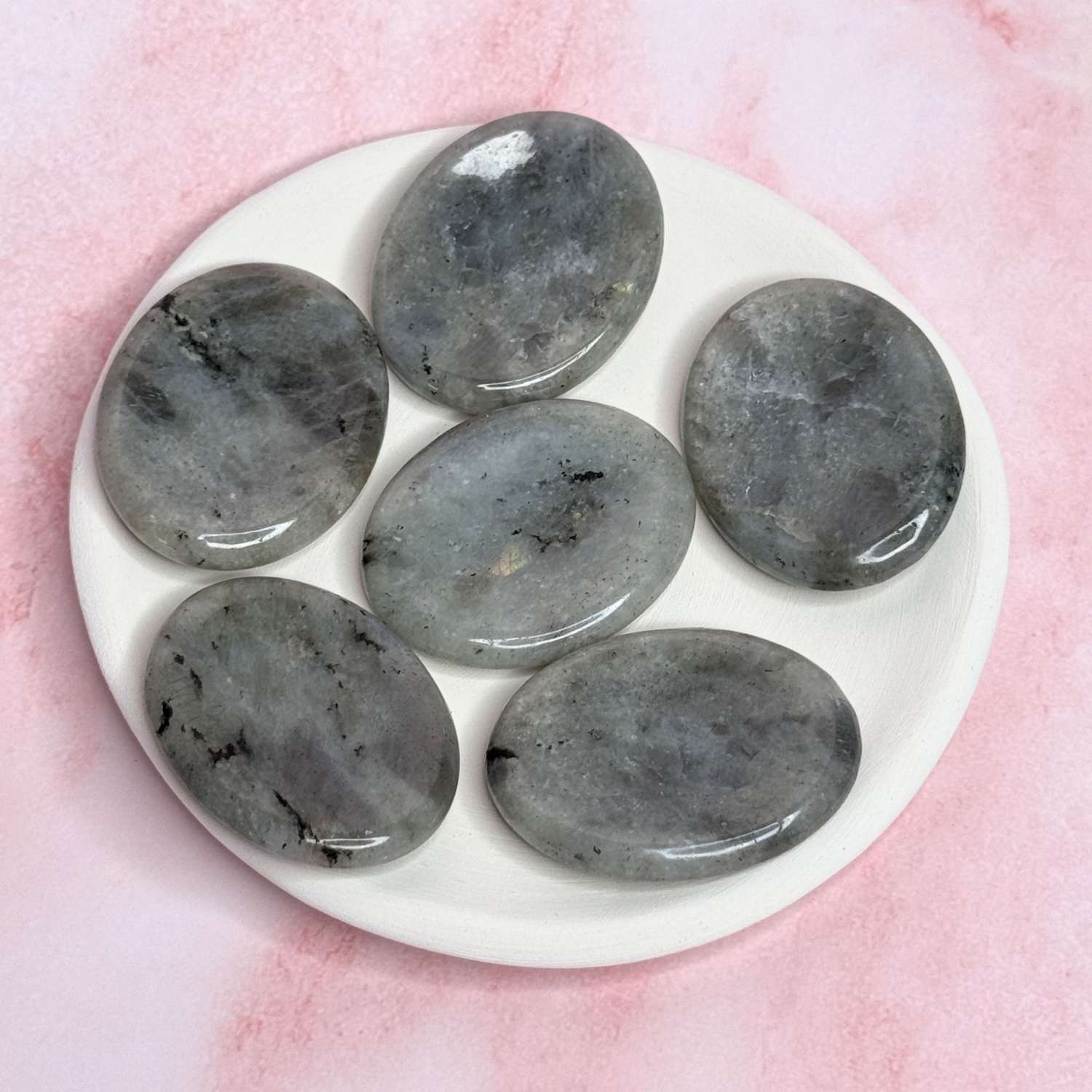 Pierre d’apaisement (Worry Stone) en Labradorite de Magadascar — Qualité A