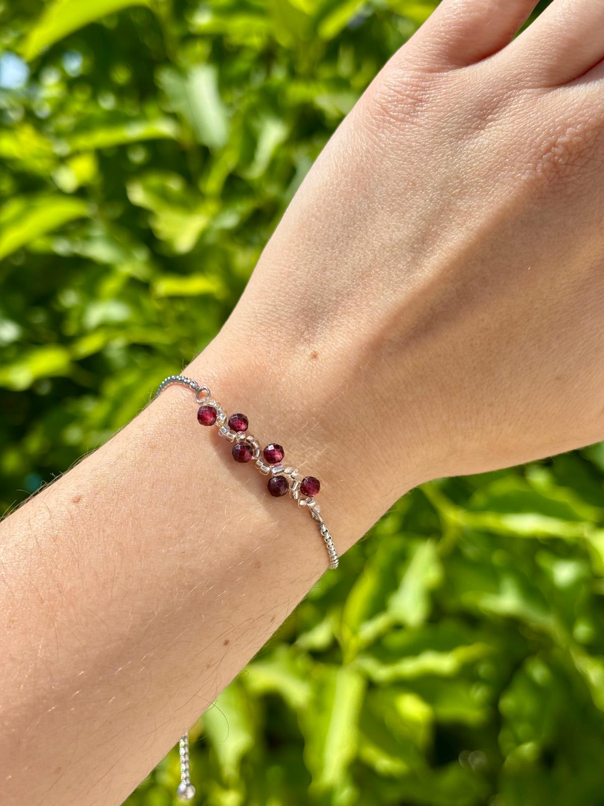 Bracelet 6 Perles Facettées Grenat Rouge AAA - Capsule Solaire