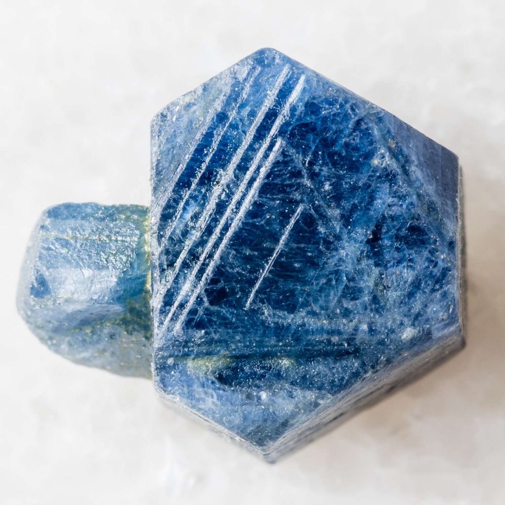 BioDiff — Pierres du Mois — Saphir Bleu